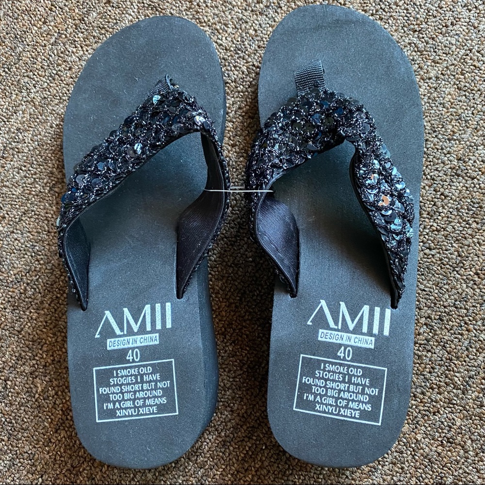 BNWOT- AMII BLACK SEQUIN FLIP FLOP WEDGES